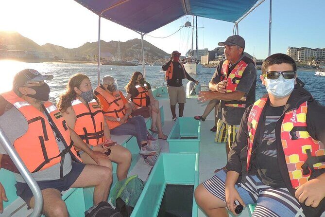 Glass Bottom Boat To the Famous Arch Of Cabo - Key Points