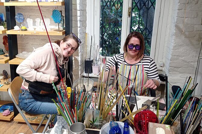 Glass Melting and Shaping with Flame with the Senior Glass Master - Authentic and Friendly Atmosphere