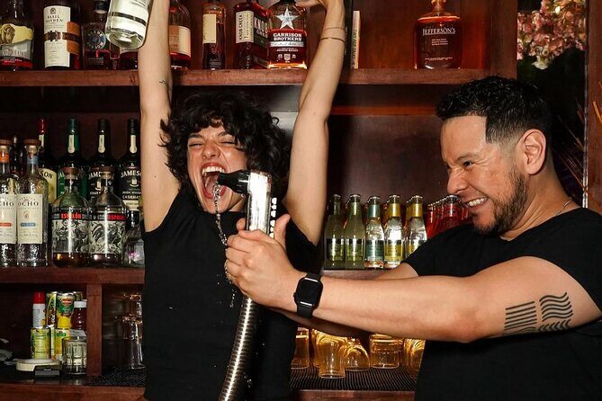 Glitz Glamor and Gangsters Hell's Kitchen Bar Tour NYC - An In-Depth Look at the Tour Experience