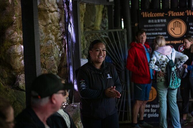 Glowworm Caves & Hamilton Gardens Day Tour from Auckland - The Sum Up