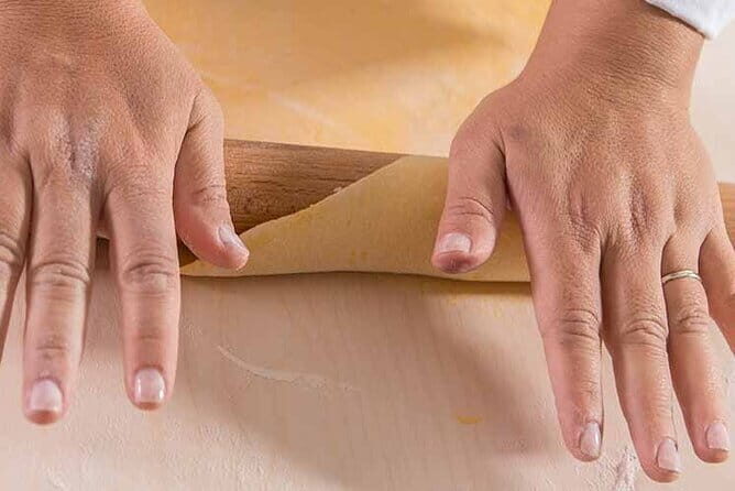 Gluten free pasta and dessert class 6 guests max - The Experience in Detail