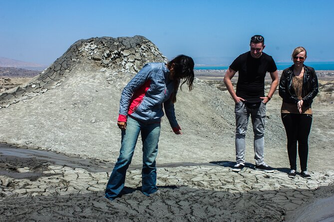 Gobustan and Mud Volcanoe GROUP TOUR - What to Expect