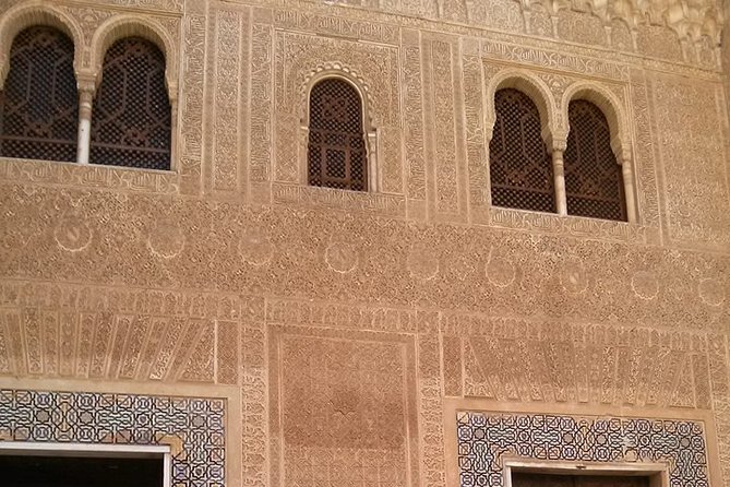 Going to Alhambra? 3 Hrs Private Tour! Skip the Long Lines to Visit the Alhambra - Inclusions