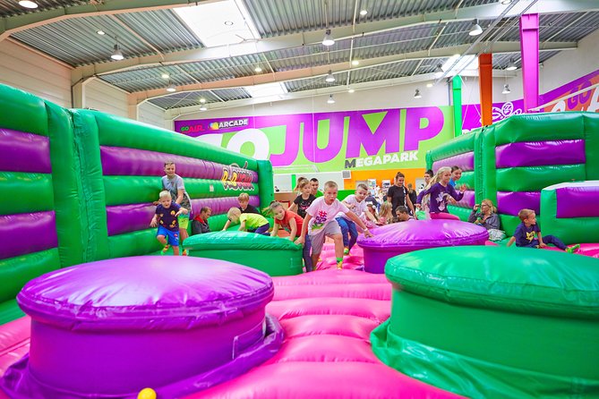 GOJUMP MEGAPARK Kraków-Sikorki 1h Ticket: GOAIR Inflatable Park - Attractions and Activity Zones