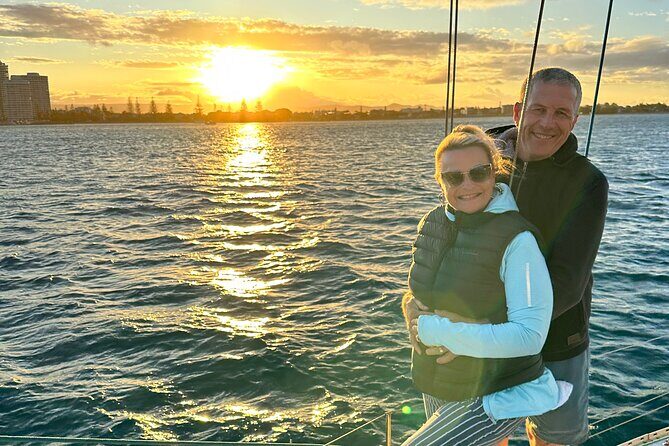 Gold Coast 2 Hr Sunset Private Sailing Charter with Drinks & Food - FAQ