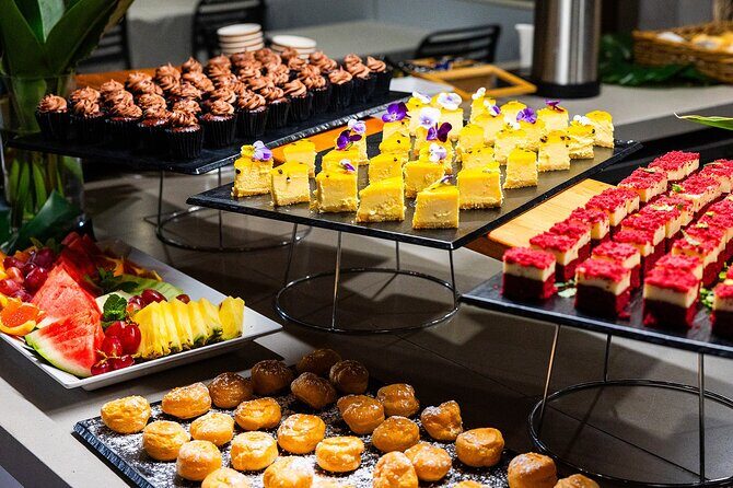 Gold Coast Buffet Dinner Sightseeing Cruise - FAQ