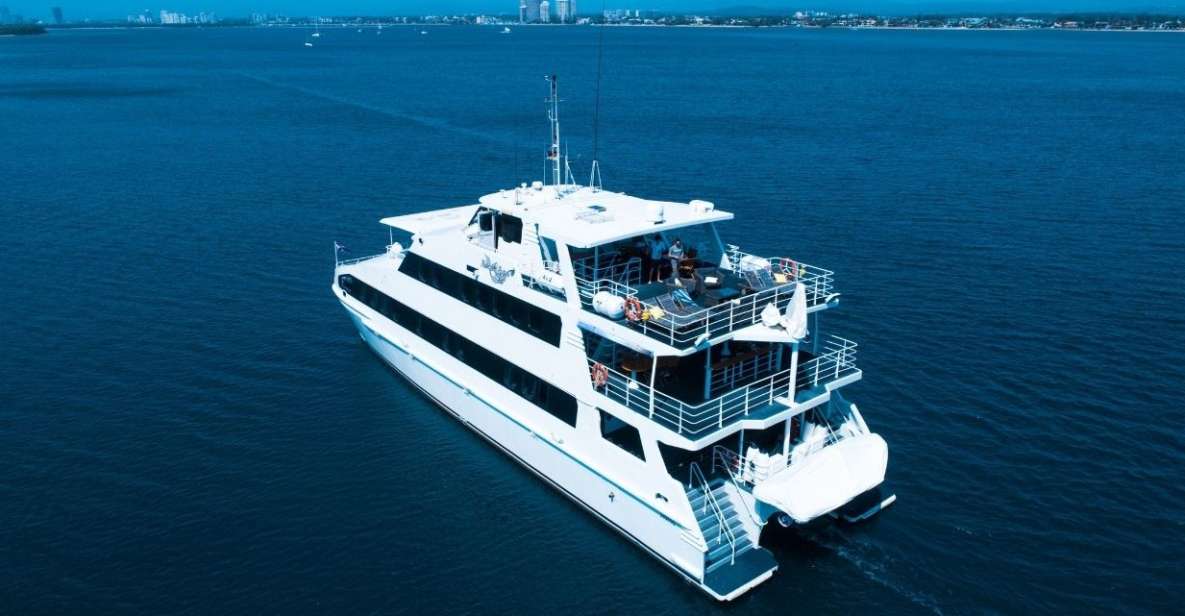 Gold Coast: Luxury Sunset Boat Cruise - Cruise Experience Highlights