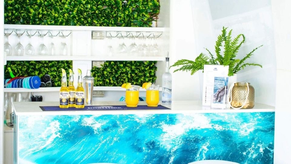 Gold Coast: Luxury Sunset Boat Cruise - Departure Details