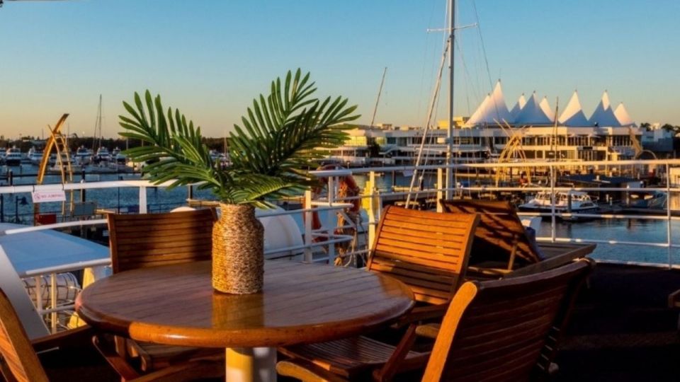 Gold Coast: Luxury Sunset Boat Cruise - Recap