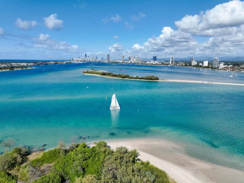 Gold Coast: Private Catamaran & Island Lunch - Key Points