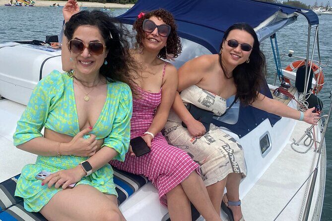 Gold Coast Private Sailing Charter with Drinks & Tasting Plate - FAQ