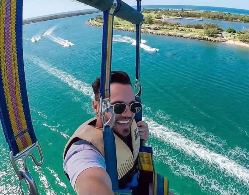 Gold Coast: Surfers Parasailing with Free Photos - Frequently Asked Questions