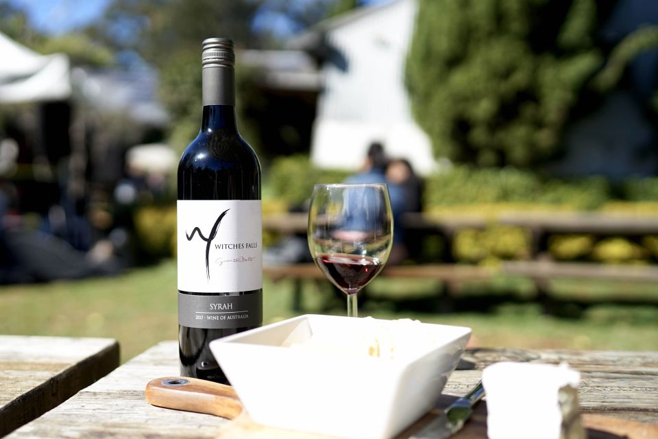 Gold Coast: Winery Tour With Tastings and 2-Course Lunch - Lunch and Distillery Visit