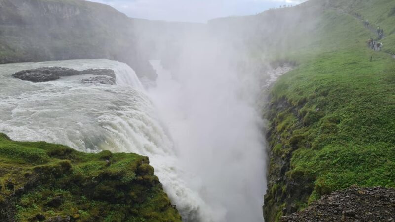 Golden Circle and Kerið Crater Small Group Tour - Exploring the Golden Circle and Kerið Crater with a Small Group Tour