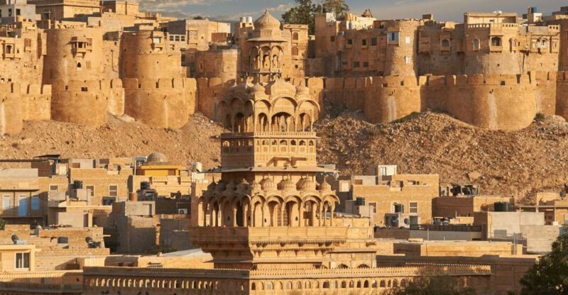 Golden City Photography Guided Tour to Capture City Hues - Key Points