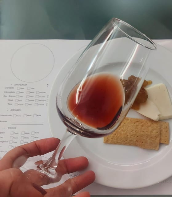 Golden Era of Évora walking & the portuguese wine tasting. - FAQs
