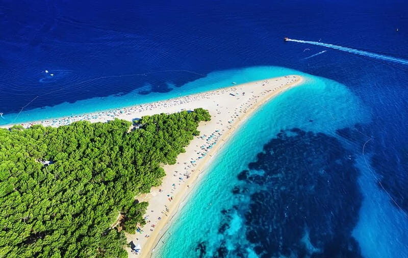 Golden Horn beach, Bol town, beach Vala Hrvaska restaurant - Key Points
