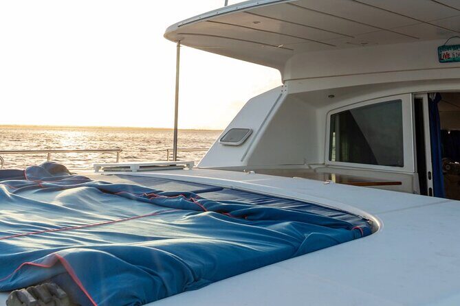 Golden Hour Breeze - An In-Depth Look at the Golden Hour Breeze Experience