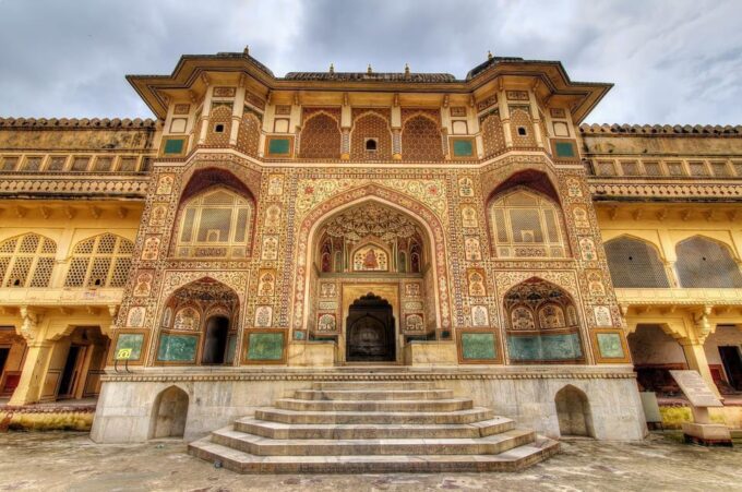 Golden Taj Tours (Delhi - Agra - Jaipur) - Frequently Asked Questions