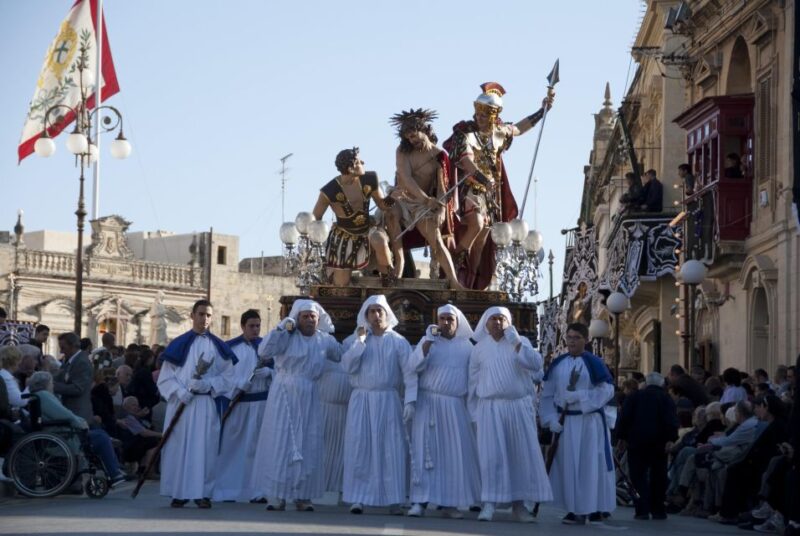 Good Friday Easter Procession With Commentary and Transport - Transportation Options