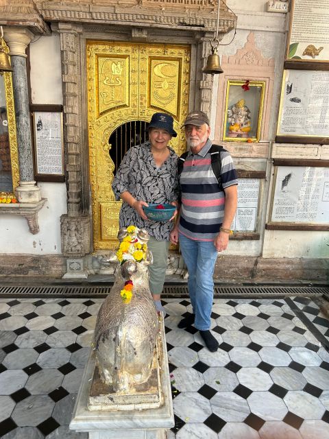 Good Morning Tour 4 Hours by Local Transport - Tour Logistics and Accessibility