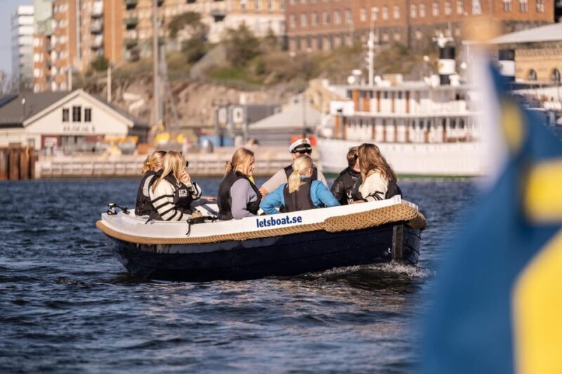 Gothenburg city center: Electric selfdrive boat tour - Who Should Consider This Tour?
