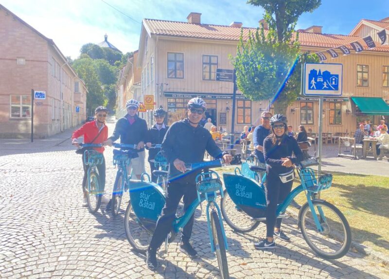 Gothenburg: City Highlights Bike Tour With Transfer - Itinerary Highlights