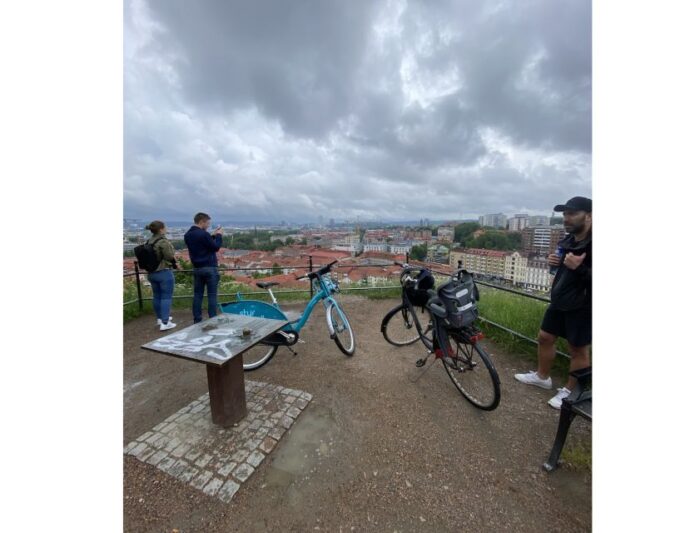 Gothenburg: City Highlights Bike Tour With Transfer - What to Bring