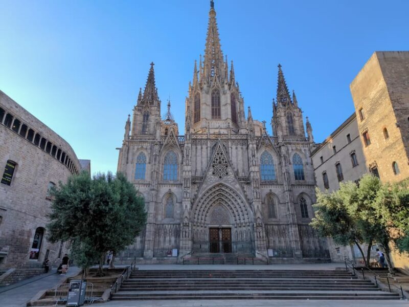Gothic Quarter & Gaudí's Treasures Small-Group Tour - Key Points