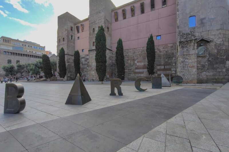 Gothic Quarter & Gaudí's Treasures Small-Group Tour - Frequently Asked Questions