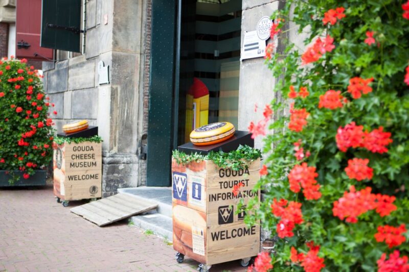 Gouda: Audiotour of Goudse Waag Cheese and Crafts Museum - Good To Know
