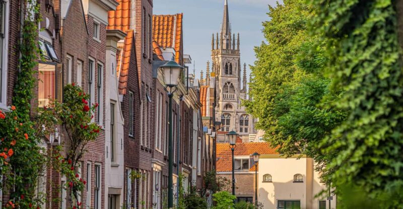 Gouda: Highlights Tour With Local Guide - Key Stops on the Tour