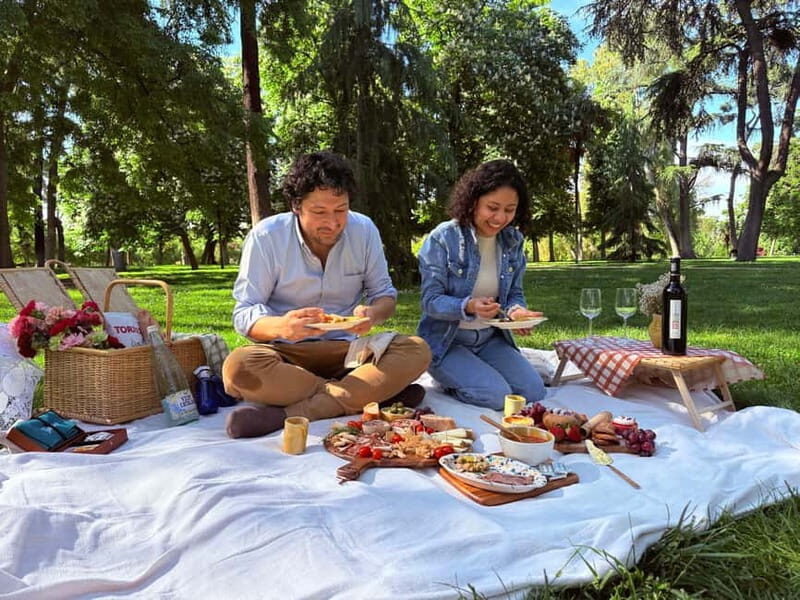 Gourmet Spanish Tapas Picnic in Retiro Park (Private) - Food and Drink Quality
