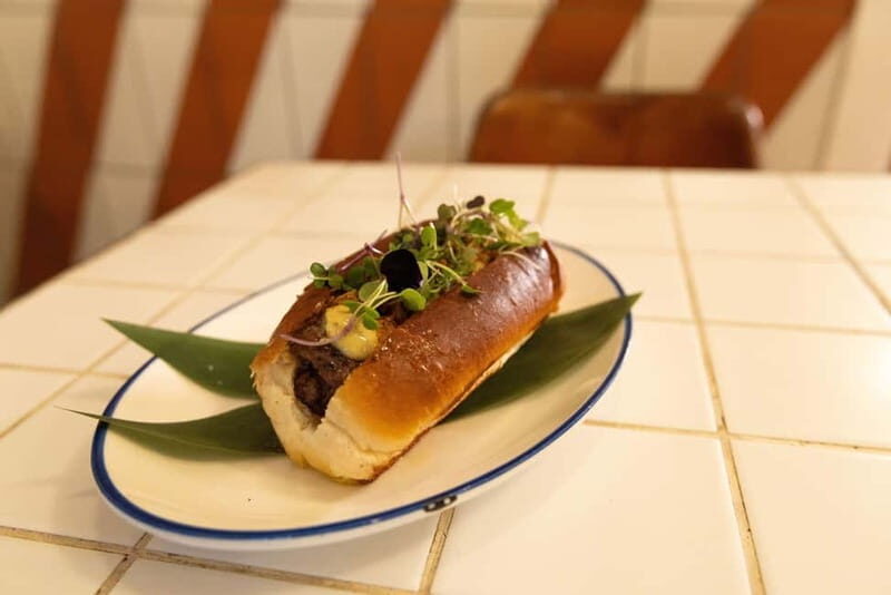 Gourmet Tapas: Local Tasting Menu at a Hidden Restaurant in Barcelona - Key Points