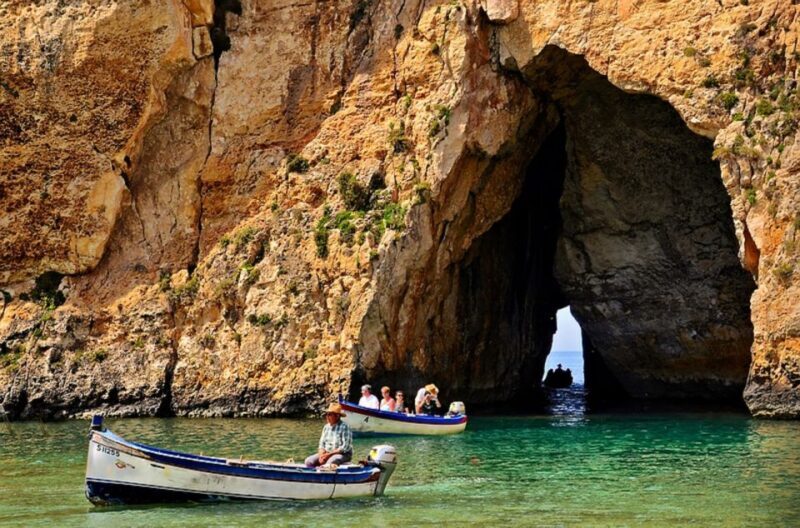 Gozo Full Day visiting Ggantija Temples, Salt Pans & Dwejra - Key Points