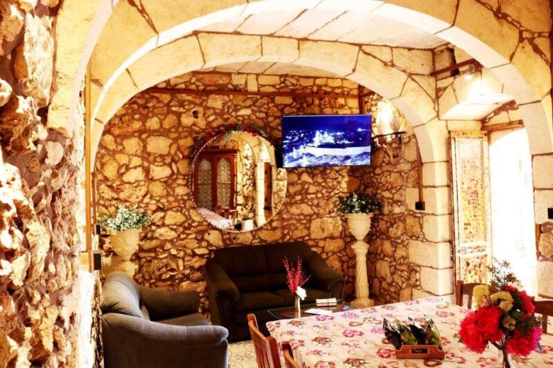 Gozo: Traditional and Local Breakfast in a Historic Building - Good To Know