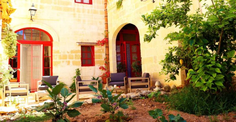 Gozo: Traditional and Local Breakfast in a Historic Building - Vegetarian and Vegan Options