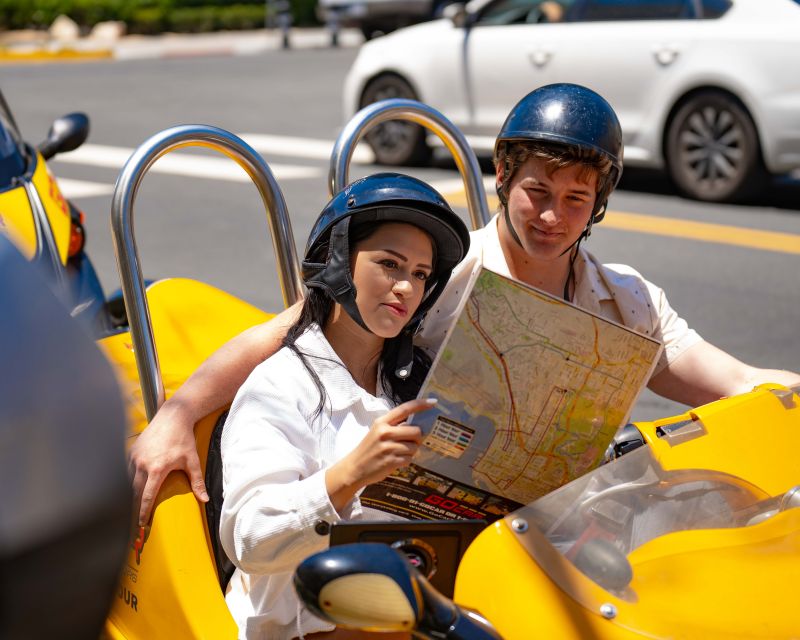 GPS Talking Tour Cars: Downtown & Old Town - Neighborhood Exploration