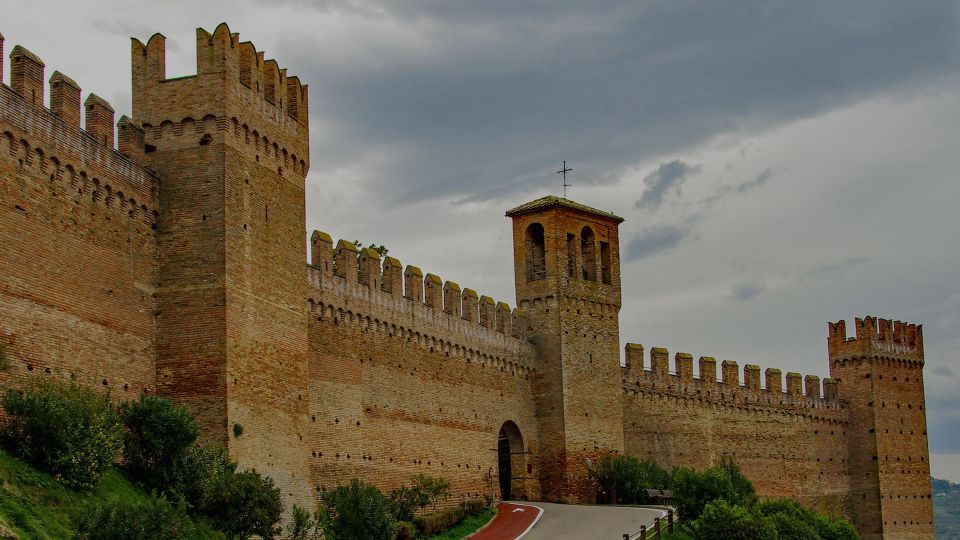 Gradara: Medieval Myths and Legends Group Walking Tour - Important Information