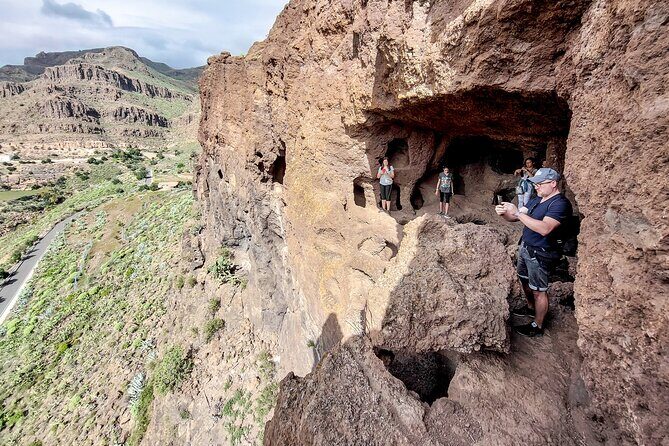 Gran Canaria Cave, Oasis, Red-gorge Adventure & cosy Picnic - Authentic Experiences and Guest Feedback