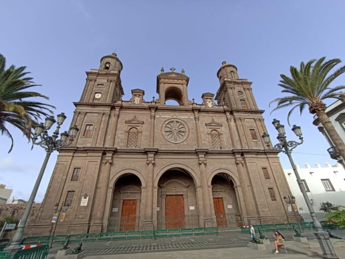 Gran Canaria: Highlights Wine Tasting Tour & Shore Excursion - Walking Tour of Vegueta, Las Palmas Old Town