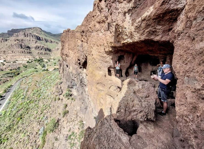 Gran Canaria: Red Gorge, Cave, Oasis Adventure Tour & Picnic - Introduction: A Nature-Filled Day in Gran Canaria