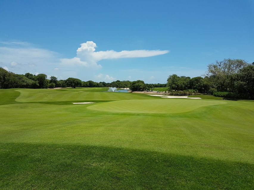 Gran Coyote Golf Course - Transportation and Accessibility