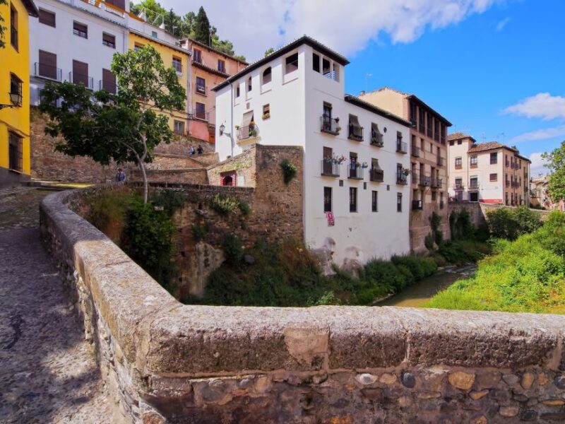 Granada: 2hour Tour of The Albaicín & Sacromonte Premium - Good To Know