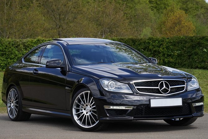 Granada Airport Private Departure Transfer - Vehicle Details and Accommodations