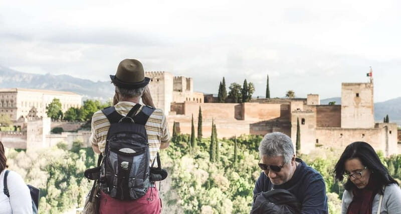Granada: Albayzin and Sacromonte Hybrid Walking Tour - A Detailed Look at the Granada Hybrid Walking Tour