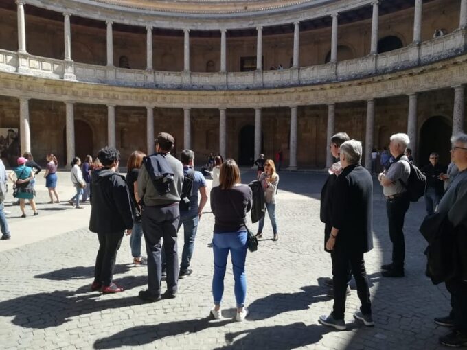 Granada: Alhambra and Albaicín Small Group Tour - Key Tour Highlights and Information