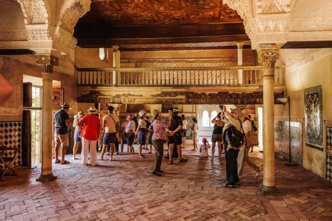 Granada: Alhambra and Nasrid Palaces Entry Ticket - Architectural and Historical Significance