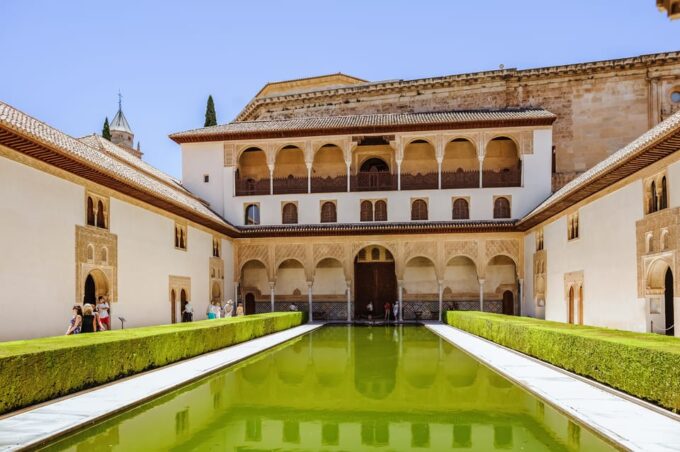 Granada: Alhambra and Nasrid Palaces Entry Ticket - Nasrid Palaces and Generalife Gardens