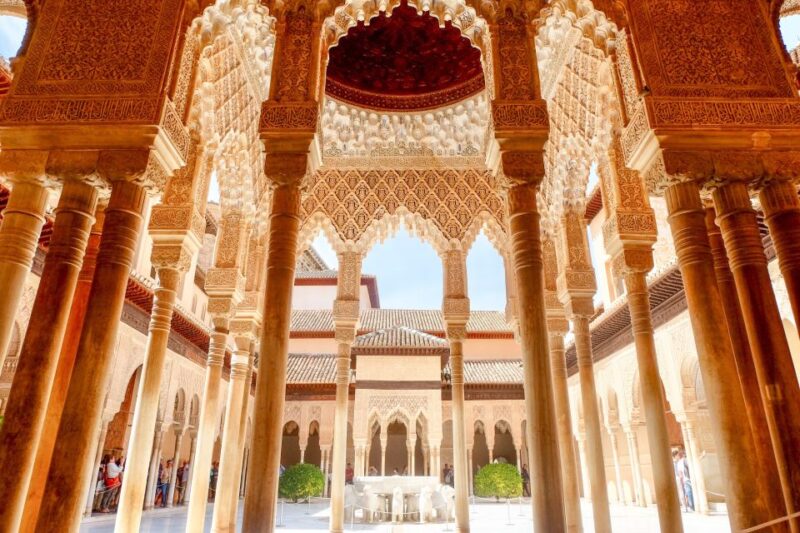 Granada: Alhambra and Nasrid Palaces Small Guided Tour - Important Information for Participants